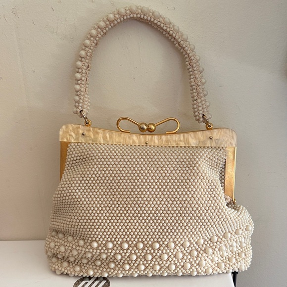 Handbags - Vintage 1950s 60s Elegant Cream Beaded Handbag with lucite frame